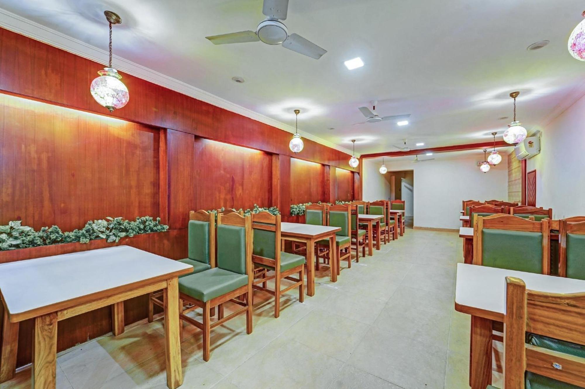 Hotel Collection O Mount Road Rich Mount Near Marina Beach Chennai Zewnętrze zdjęcie